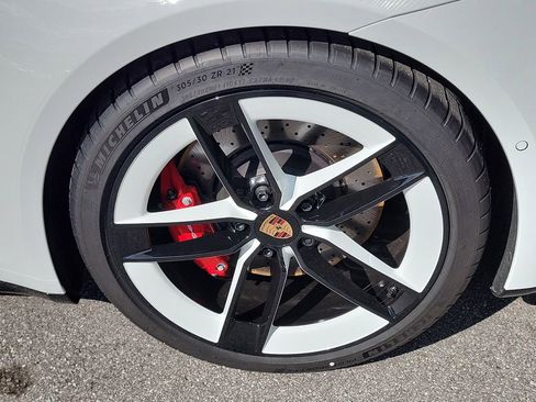 New 2026 Porsche 911 Carrera 4S image 11