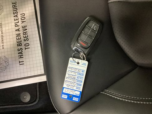 New 2026 Chrysler Pacifica Select image 37