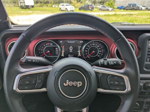 Used 2021 Jeep Wrangler Unlimited Rubicon AWD/4WD image 21