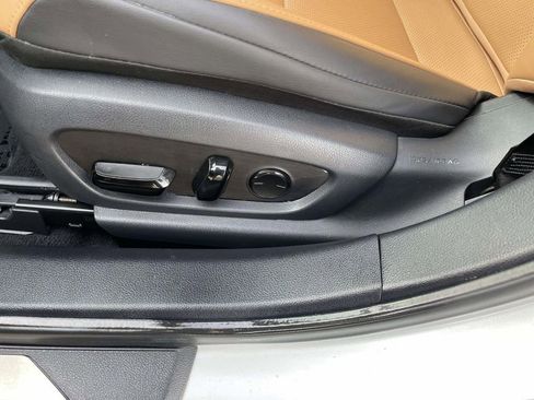 Used 2024 Lexus ES 350 w/ Premium Package image 29