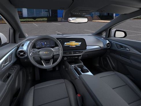 New 2025 Chevrolet Equinox EV LT image 15