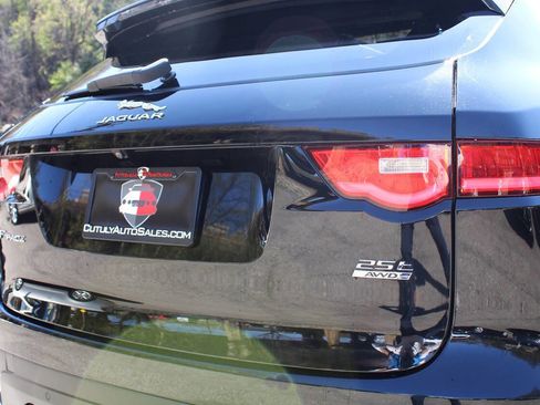 Used 2019 Jaguar F-PACE Premium AWD/4WD image 10