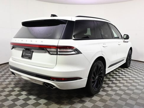 New 2026 Lincoln Aviator Reserve image 6
