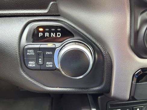 Used 2019 RAM 1500 Big Horn image 19