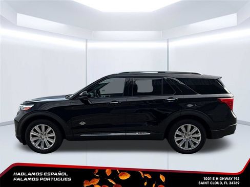 Used 2023 Ford Explorer King Ranch w/ Technology Package RWD image 3