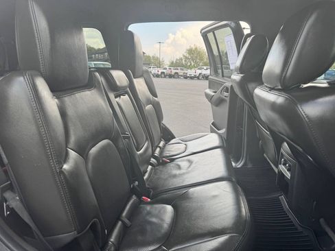 Used 2012 Nissan Pathfinder Silver RWD image 36