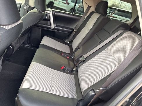 Used 2016 Toyota 4Runner SR5 image 12