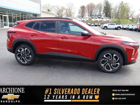 New 2026 Chevrolet Trax RS w/ Driver Confidence Package FWD image 1