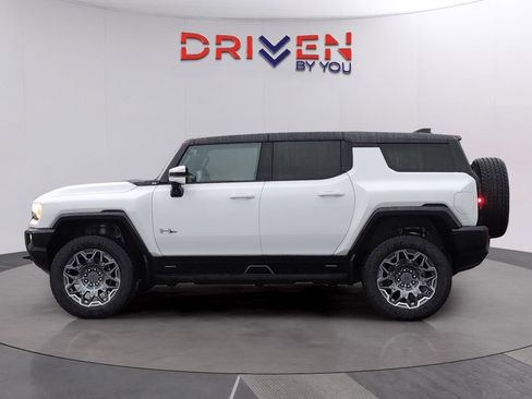 New 2025 GMC Hummer EV 2X image 2