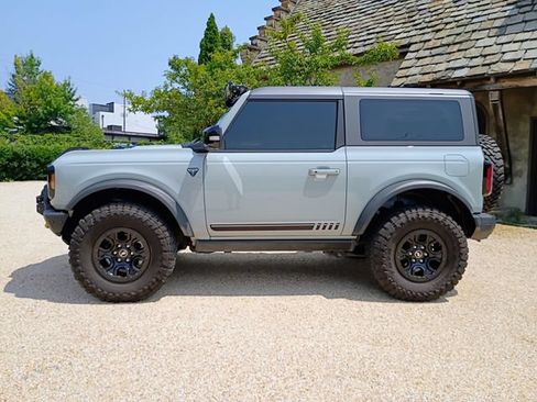 Used 2021 Ford Bronco First Edition AWD/4WD image 9