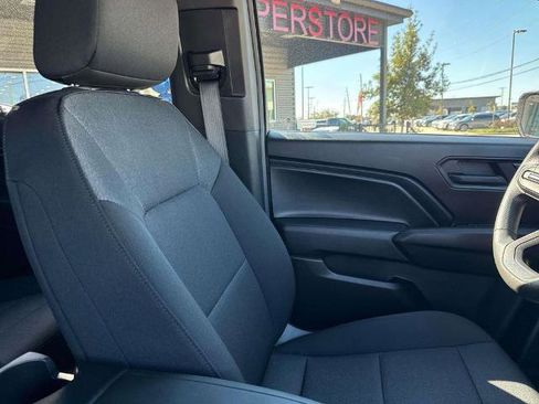 Used 2025 Chevrolet Colorado Trail Boss image 14