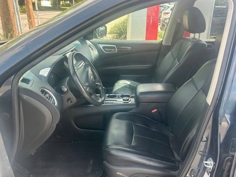 Used 2015 Nissan Pathfinder Platinum FWD image 8