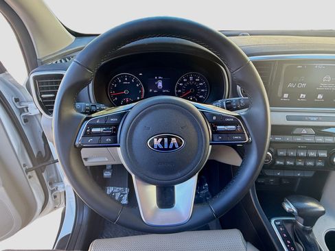 Used 2021 Kia Sportage EX image 10