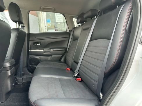 Used 2022 Mitsubishi Outlander Sport SE image 12