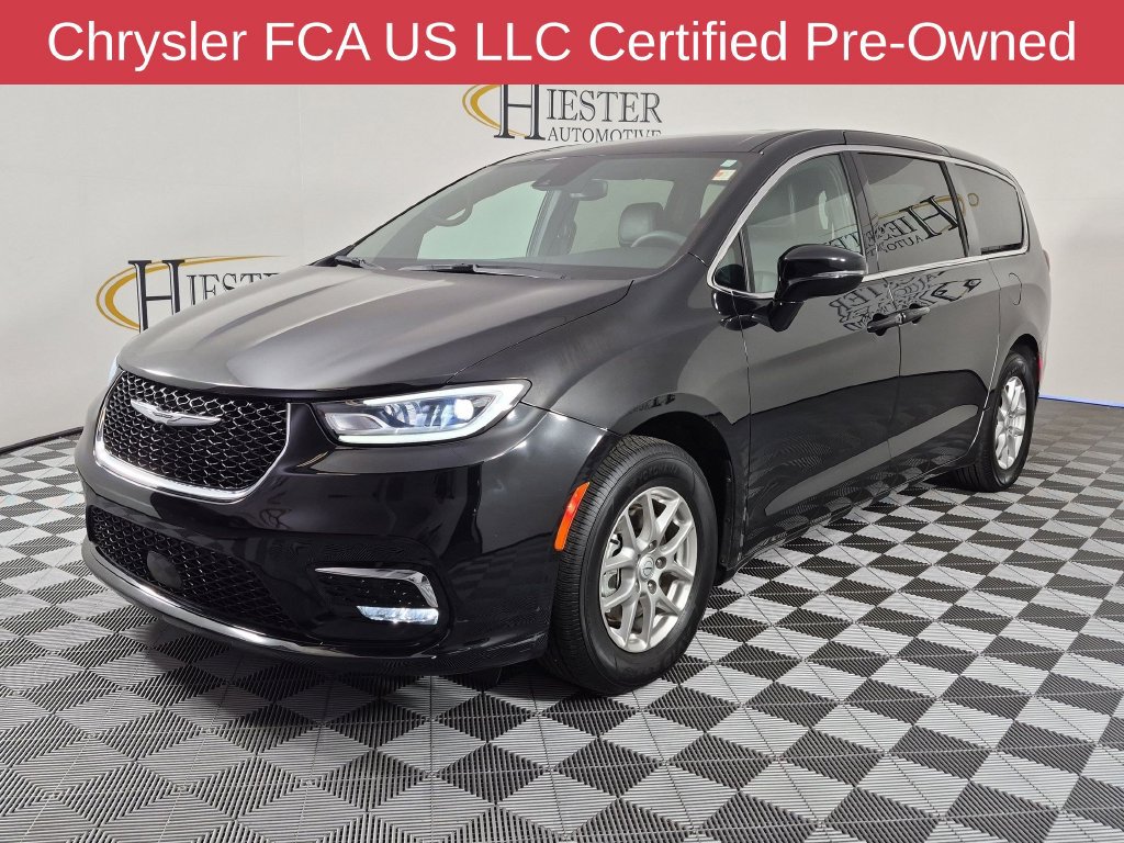 Used 2026 Chrysler Pacifica Select FWD image 10