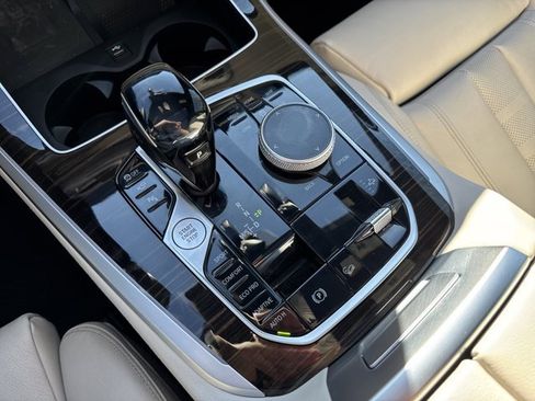 Used 2021 BMW X5 xDrive40i w/ Premium Package image 17