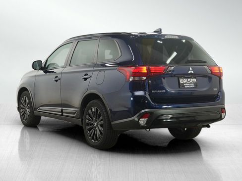 Used 2020 Mitsubishi Outlander LE AWD/4WD image 3