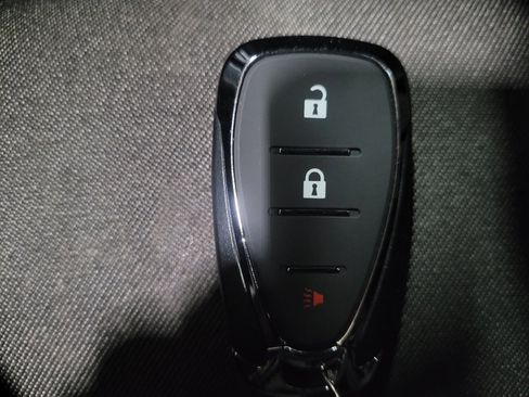 Used 2019 Chevrolet Equinox LT image 32