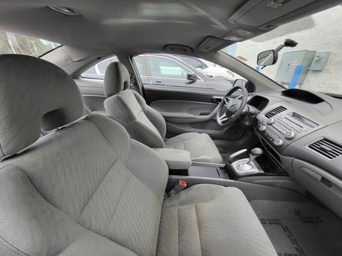 Used 2010 Honda Civic LX image 8