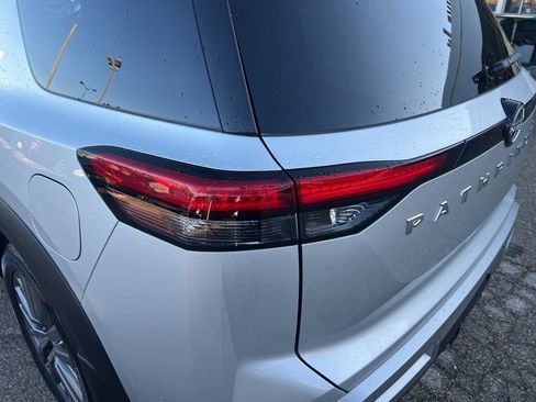 Certified 2025 Nissan Pathfinder SL w/ SL Premium Package image 37