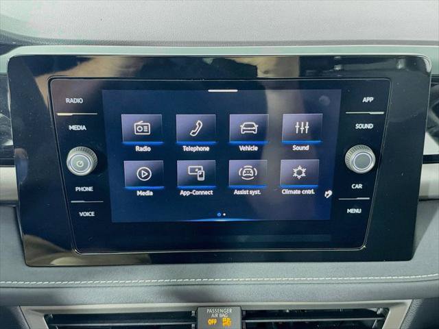 New 2027 Volkswagen Taos SE AWD/4WD image 14