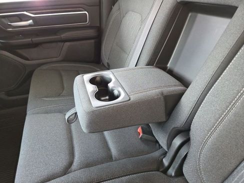Used 2019 RAM 1500 Big Horn AWD/4WD image 40