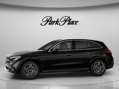 Certified 2026 Mercedes-Benz GLC 300 image 4