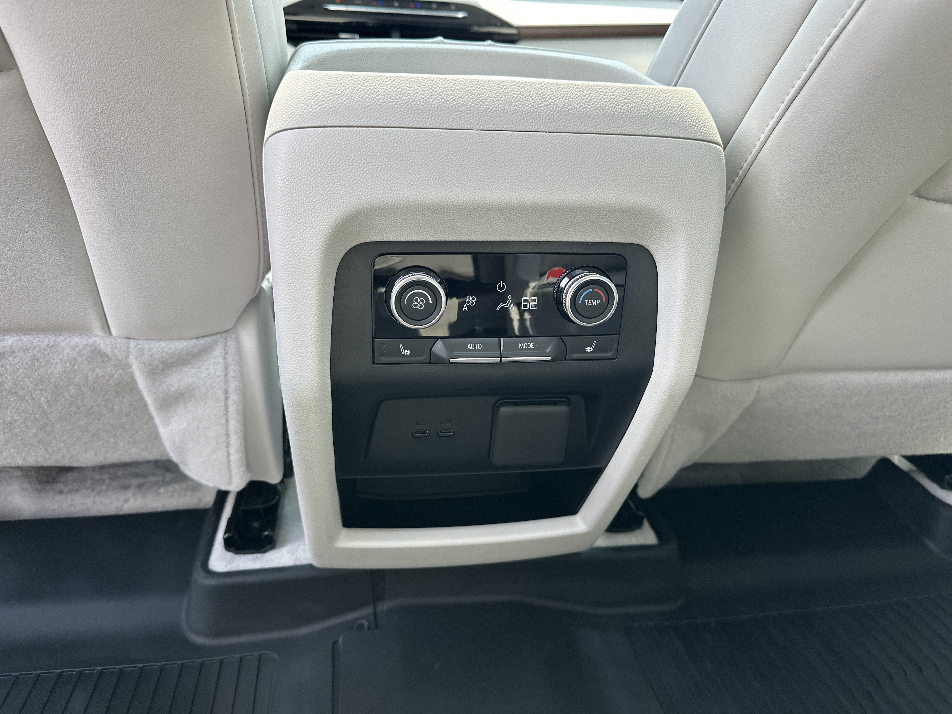 Used 2026 Buick Enclave Avenir w/ Super Cruise Package FWD image 22
