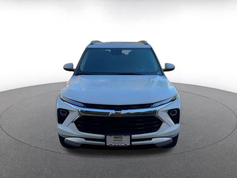 Used 2025 Chevrolet TrailBlazer LT image 4
