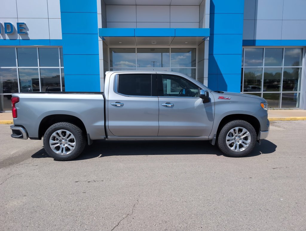Used 2025 Chevrolet Silverado 1500 LTZ w/ LTZ Convenience Package II AWD/4WD 360° Tour