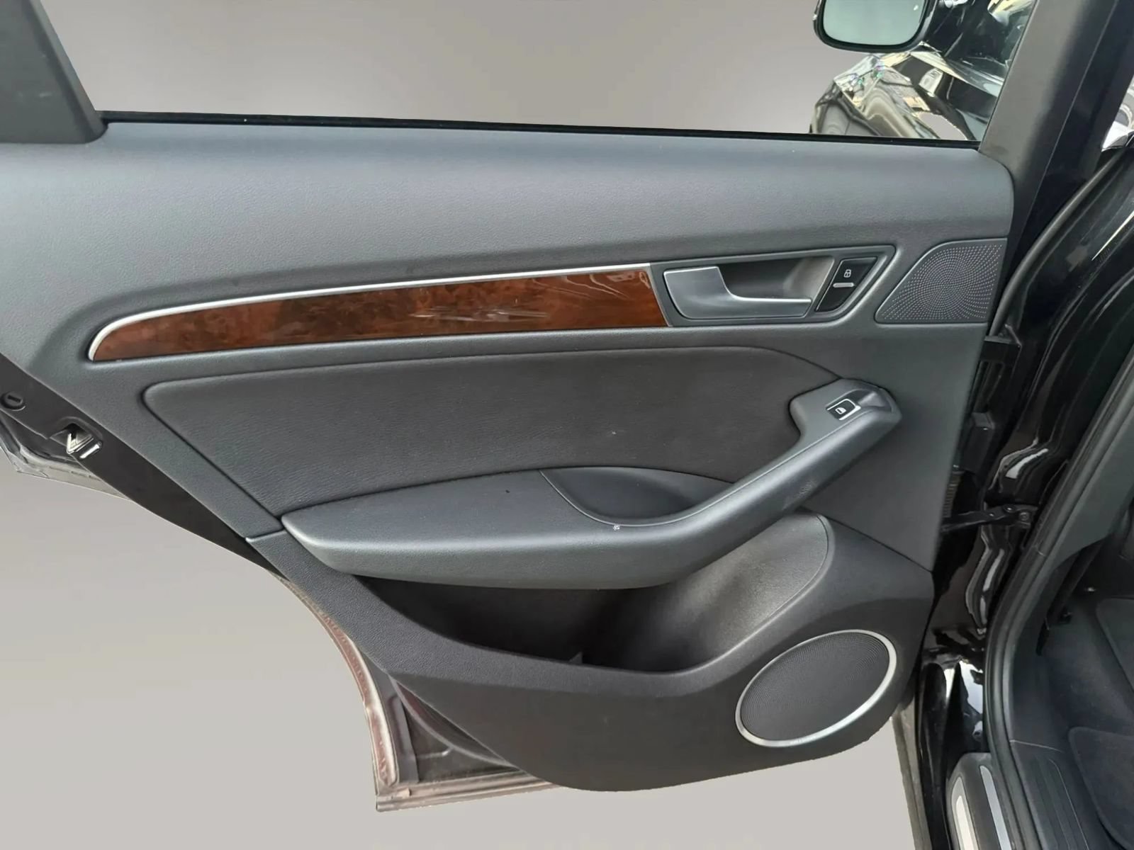 Used 2017 Audi Q5 2.0T Premium Plus AWD/4WD image 25