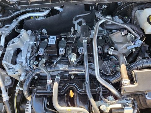 Used 2025 Nissan Kicks S image 31