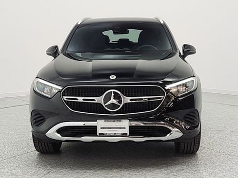 Used 2026 Mercedes-Benz GLC 300 image 2
