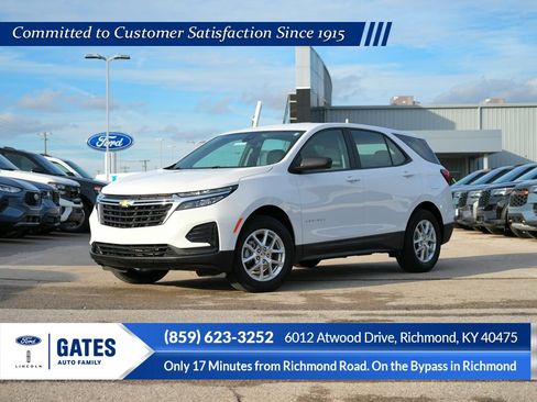 Used 2023 Chevrolet Equinox LS image 1