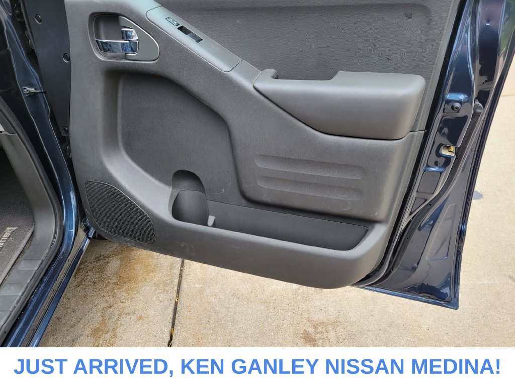 Used 2016 Nissan Frontier SV w/ SV Value Truck Package AWD/4WD image 21