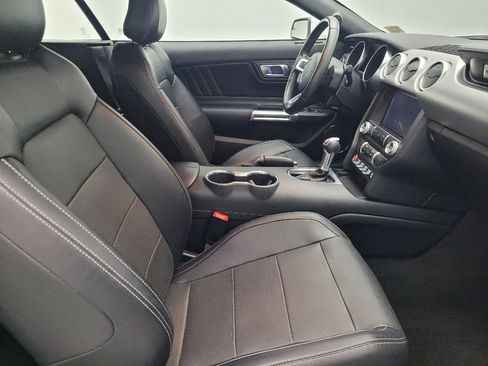 Used 2018 Ford Mustang Premium image 21