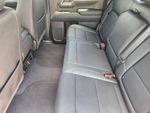 Used 2025 GMC Sierra 1500 SLT RWD image 30