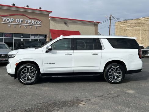 Used 2023 Chevrolet Suburban Premier image 6