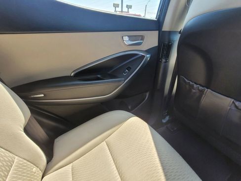 Used 2018 Hyundai Santa Fe Sport image 27