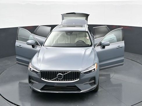 Used 2022 Volvo XC60 T8 Inscription Expression w/ Advanced Package AWD/4WD image 43