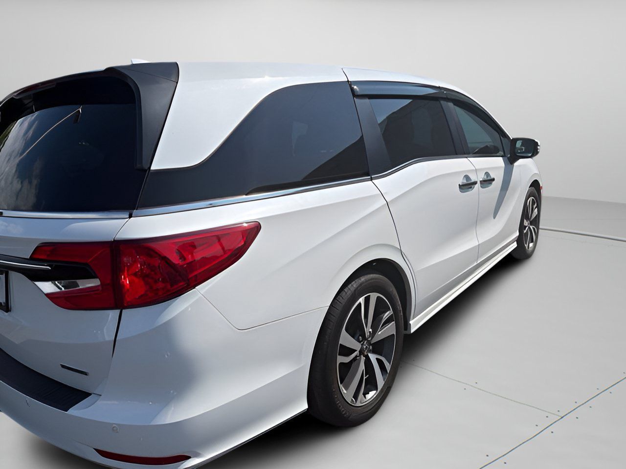 Used 2023 Honda Odyssey Touring image 11