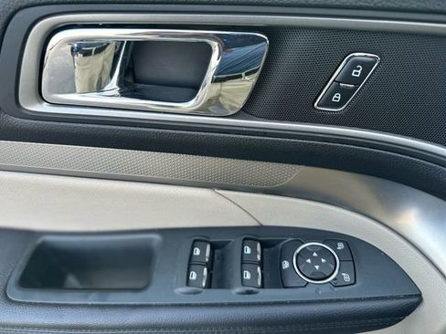 Used 2018 Ford Explorer XLT w/ Equipment Group 202A image 14