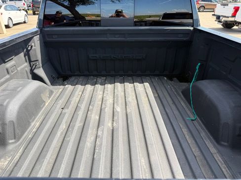 Used 2020 GMC Sierra 1500 Denali w/ Denali Ultimate Package AWD/4WD image 13