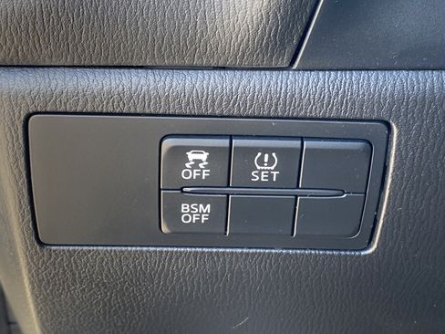 Used 2014 MAZDA MAZDA3 i Grand Touring image 14