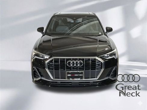 Used 2025 Audi Q3 2.0T Premium w/ Convenience Package image 22