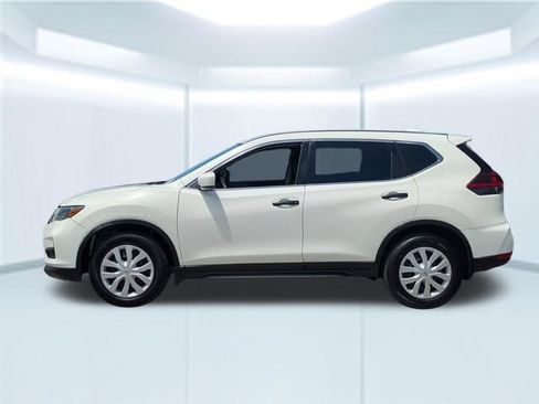Used 2018 Nissan Rogue S FWD image 2