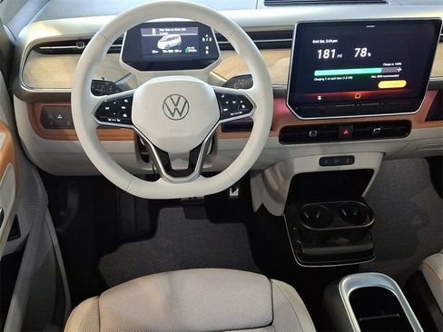 New 2025 Volkswagen ID. Buzz 1st Edition image 8