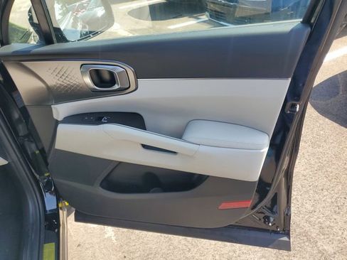 New 2025 Kia Sorento EX image 34