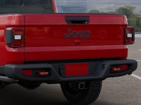 New 2025 Jeep Gladiator Rubicon image 13