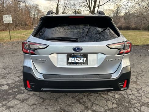 Certified 2021 Subaru Outback Premium image 7